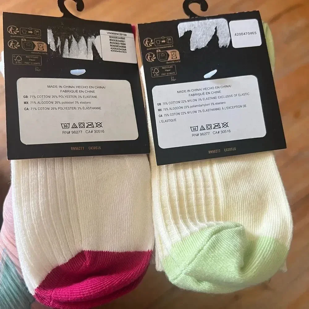 Vans Women’s Socks Set of 2